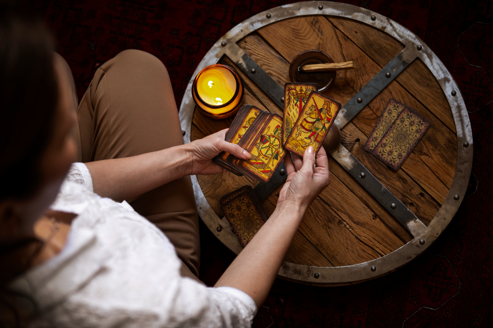 Citire în cărți de tarot — răspunsuri clare